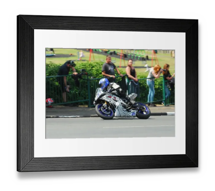 Framed Print : Mark Miller (Yamaha) 2016 Supersport 2 TT Framed Print : Mark Miller (Yamaha) 2016 Supersport 2 TT