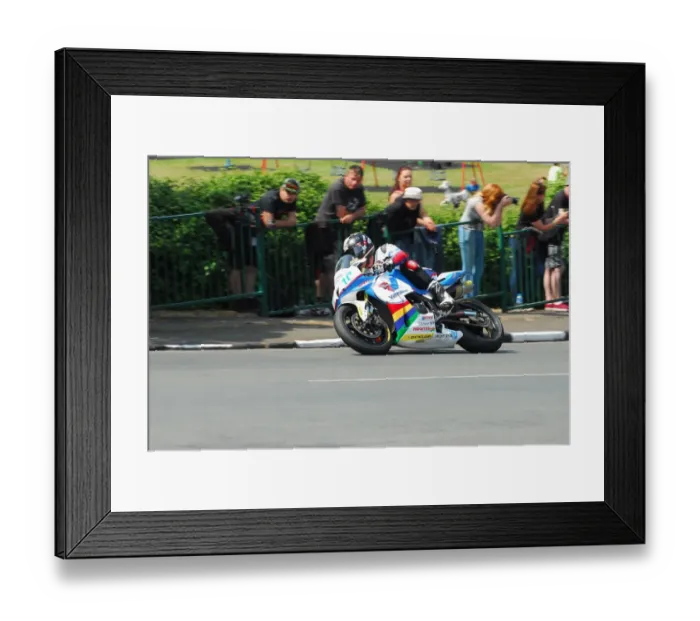 Framed Print : Conor Cummins (Honda) 2016 Supersport 2 TT Framed Print : Conor Cummins (Honda) 2016 Supersport 2 TT