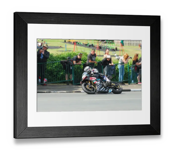 Framed Print : Michael Dunlop (Yamaha) 2016 Supersport 2 TT Framed Print : Michael Dunlop (Yamaha) 2016 Supersport 2 TT