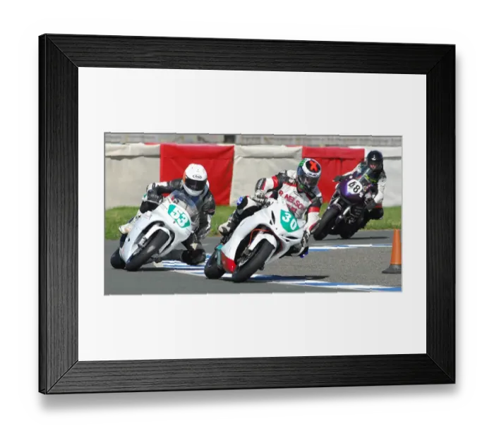 Framed Print : Rob Nelson (Suzuki) Billy Cummins (Yamaha) April; Jurby Framed Print : Rob Nelson (Suzuki) Billy Cummins (Yamaha) April; Jurby