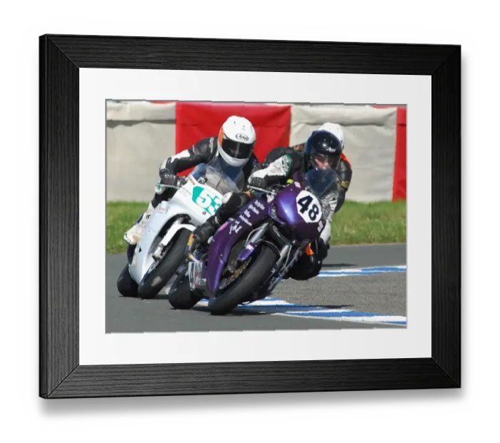 Framed Print : Ali Foster (Kawasaki) Billy Cummins (Yamaha) April; Jurby Framed Print : Ali Foster (Kawasaki) Billy Cummins (Yamaha) April; Jurby