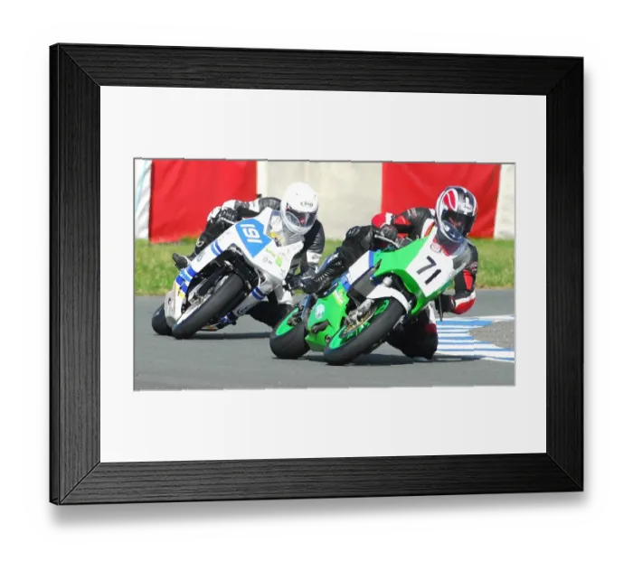 Framed Print : Andrew Cowie (Kawasaki) Darren Bass (Honda) April; Jurby