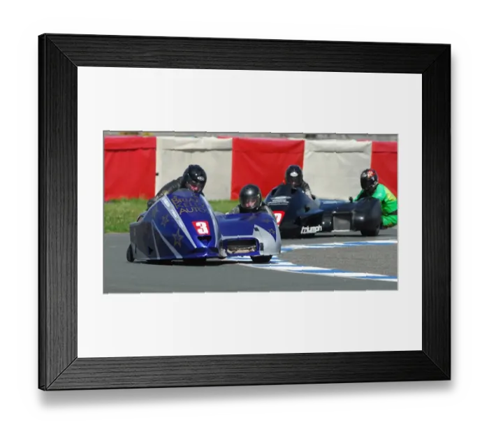 Framed Print : Brian Kelly & Jason O Connor (MR Equipe Yamaha) April;Jurby