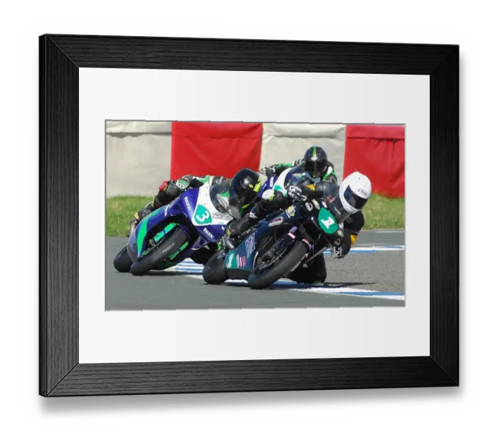 Framed Print : Callum Collister (Kawasaki) Andrew Dudgeon (Suzuki) April; Jurby Framed Print : Callum Collister (Kawasaki) Andrew Dudgeon (Suzuki) April; Jurby