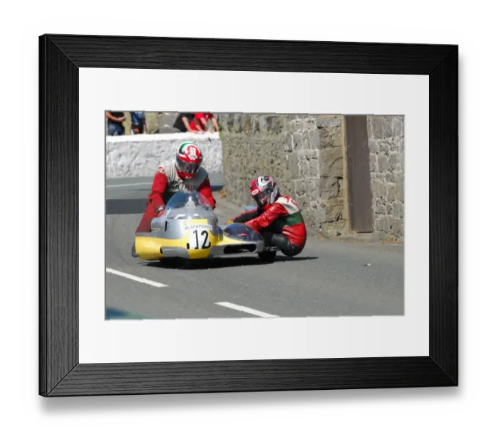 Framed Print : Keith Walters & Alison De Angelis (Windle Honda) 2016 Pre TT Classic Framed Print : Keith Walters & Alison De Angelis (Windle Honda) 2016 Pre TT Classic