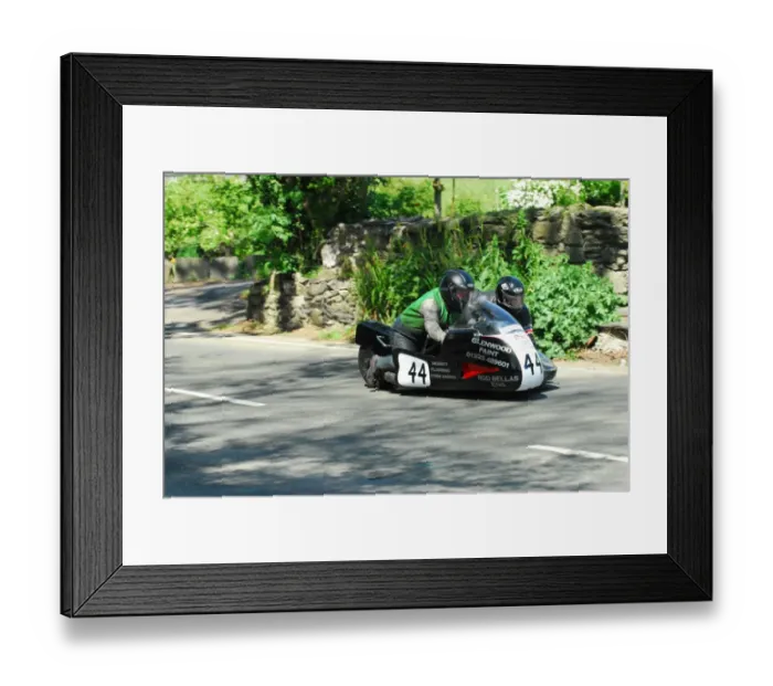 Framed Print : Lenny Pallster & Robert Dawson (Triumph) 2016 Pre TT Classic Framed Print : Lenny Pallster & Robert Dawson (Triumph) 2016 Pre TT Classic