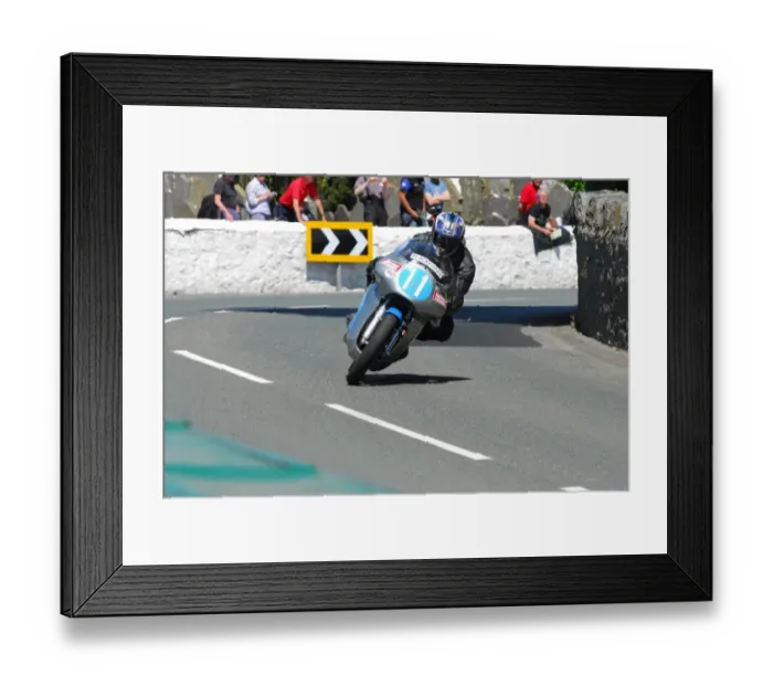 Framed Print : Steve Elliott (Honda) 2016 Pre TT Classic Framed Print : Steve Elliott (Honda) 2016 Pre TT Classic