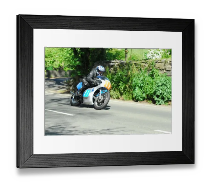 Framed Print : Steve Elliott (Yamaha) 2016 Pre TT Classic Framed Print : Steve Elliott (Yamaha) 2016 Pre TT Classic