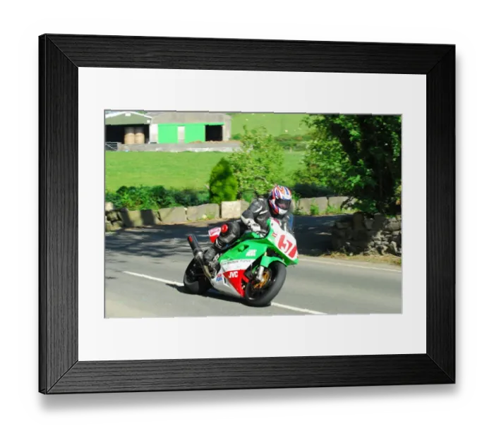 Framed Print : Rob Mitchell-Hill (Kawasaki) 2016 Pre TT Classic Framed Print : Rob Mitchell-Hill (Kawasaki) 2016 Pre TT Classic