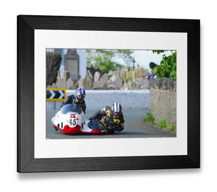 Framed Print : Paul Owen & Roland Martiny (BMW Windle) 2015 Pre TT Classic Framed Print : Paul Owen & Roland Martiny (BMW Windle) 2015 Pre TT Classic