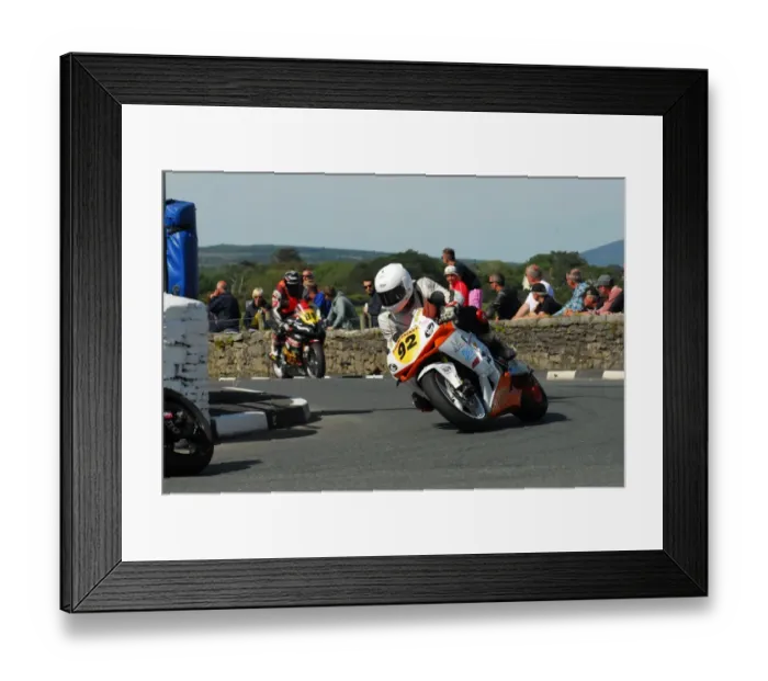 Framed Print : Jamie Williams (Honda) 2015 Southern 100 Framed Print : Jamie Williams (Honda) 2015 Southern 100