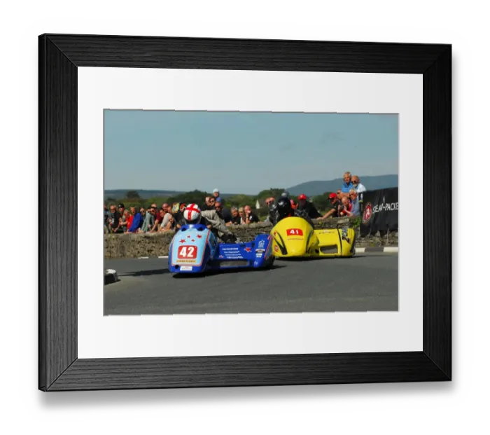 Framed Print : Pete Nuttall & Neil Wheatley (Ireson Yamaha) and Alistair Hawkins & Joe Gaunt (Shelbourne Suzuki) 2015 Southern 100 Framed Print : Pete Nuttall & Neil Wheatley (Ireson Yamaha) and Alistair Hawkins & Joe Gaunt (Shelbourne Suzuki) 2015 Southern 100