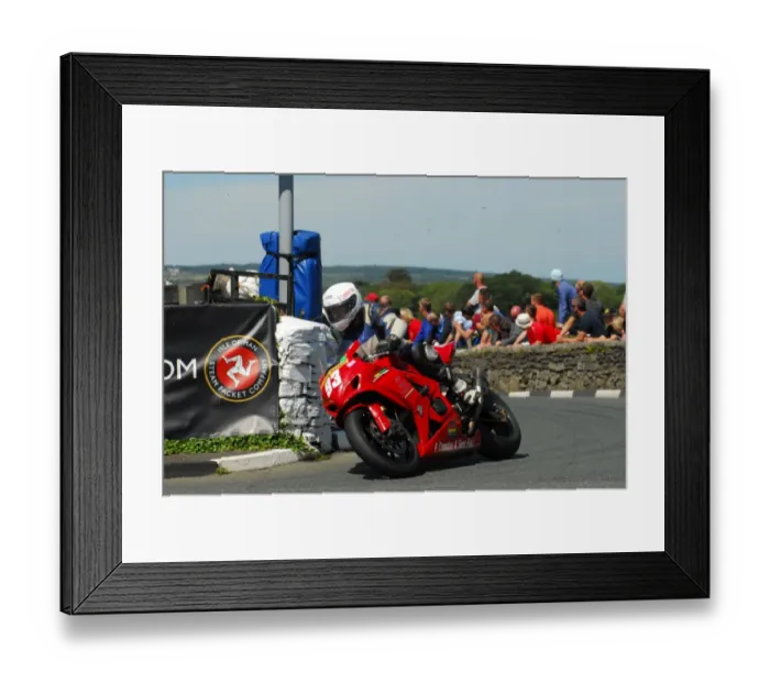 Framed Print : Paul Cranston (Honda) 2015 Southern 100 Framed Print : Paul Cranston (Honda) 2015 Southern 100
