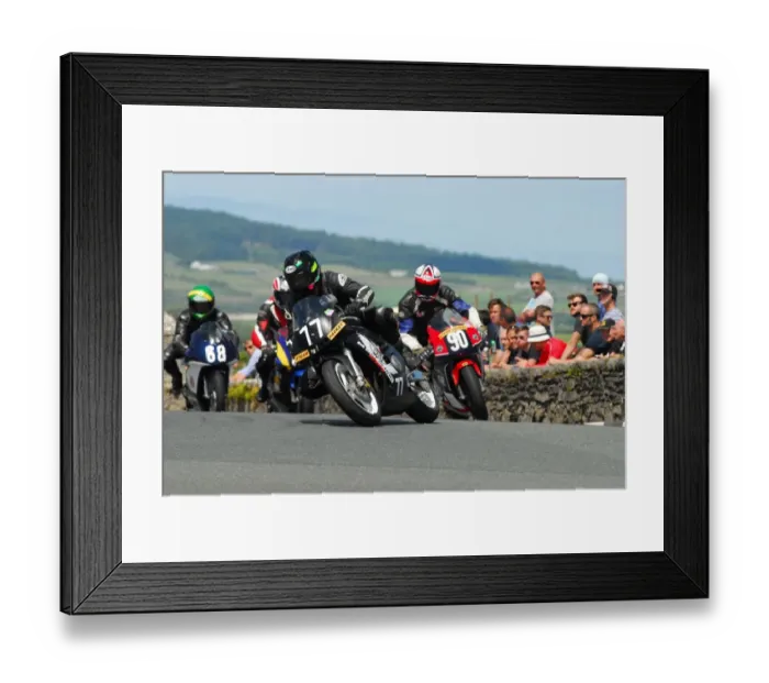 Framed Print : Adam Jones (Yamaha) 2015 Southern 100 Framed Print : Adam Jones (Yamaha) 2015 Southern 100