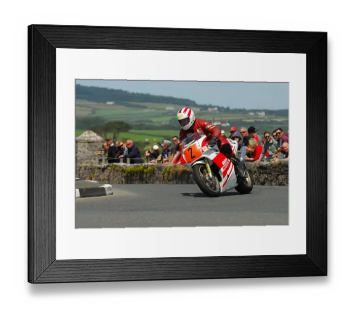 Framed Print : Con Law (Honda) Parade Lap, 2015 Southern 100 Framed Print : Con Law (Honda) Parade Lap, 2015 Southern 100