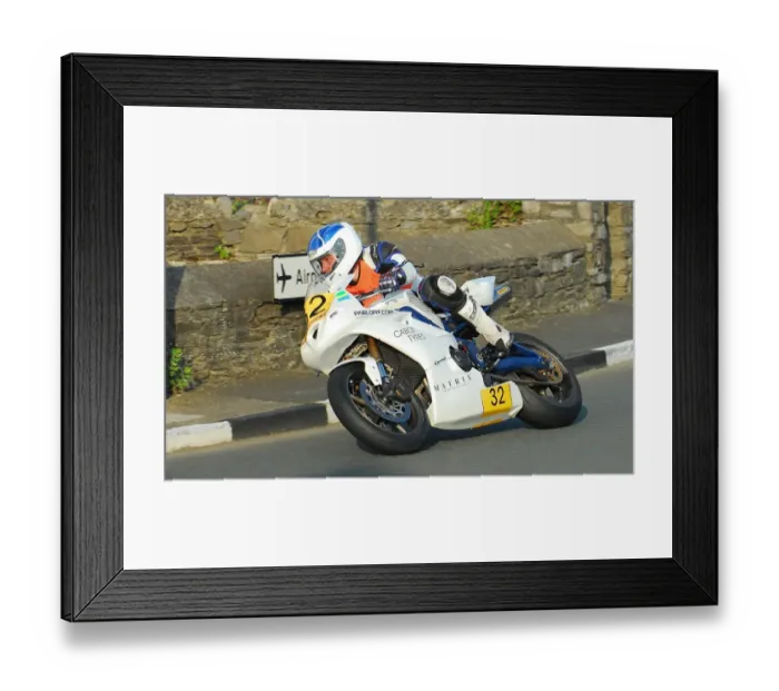 Framed Print : Murray McConnachie (Triumph) 2015 Southern 100 Framed Print : Murray McConnachie (Triumph) 2015 Southern 100