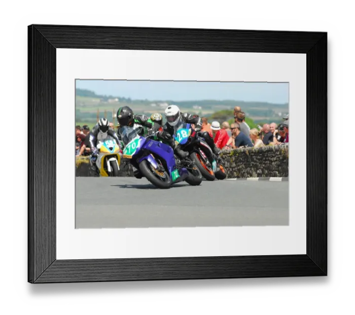 Framed Print : Derran Slous (Kawasaki) and Paul Gartland (Kawasaki) 2015 Southern 100 Framed Print : Derran Slous (Kawasaki) and Paul Gartland (Kawasaki) 2015 Southern 100