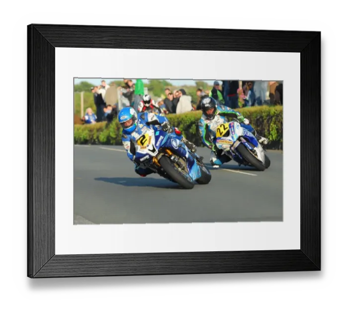 Framed Print : Dean Harrison (Yamaha) and Ivan Lintin (Kawasaki) 2015 Southern 100 Framed Print : Dean Harrison (Yamaha) and Ivan Lintin (Kawasaki) 2015 Southern 100
