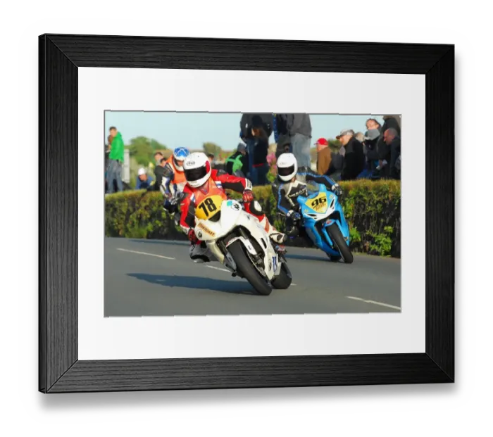 Framed Print : James Hinchliffe (Kawasaki) and Thomas Gottschalk (Suzuki) 2015 Southern 100
