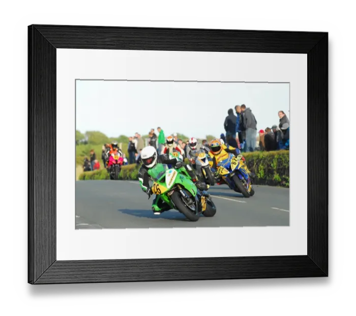 Framed Print : Adrian Kershaw (Kawasaki) and Paul Smyth (Yamaha) 2015 Southern 100 Framed Print : Adrian Kershaw (Kawasaki) and Paul Smyth (Yamaha) 2015 Southern 100