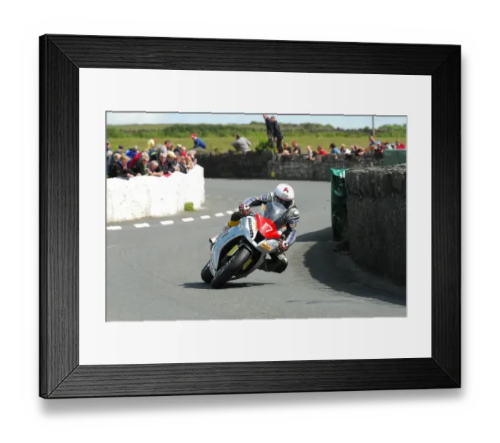 Framed Print : Mark Goodings (Kawasaki) 2015 Southern 100 Framed Print : Mark Goodings (Kawasaki) 2015 Southern 100