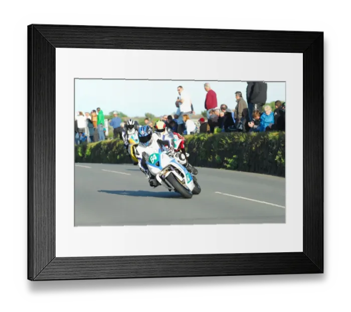 Framed Print : Stephen McKnight (Kawasaki) 2015 Southern 100 Framed Print : Stephen McKnight (Kawasaki) 2015 Southern 100