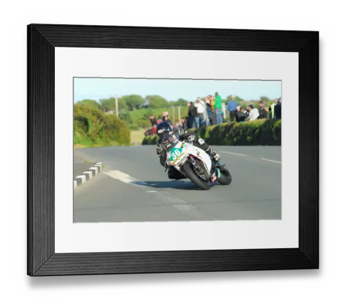 Framed Print : Jamie Coward (Kawasaki) 2015 Southern 100 Framed Print : Jamie Coward (Kawasaki) 2015 Southern 100