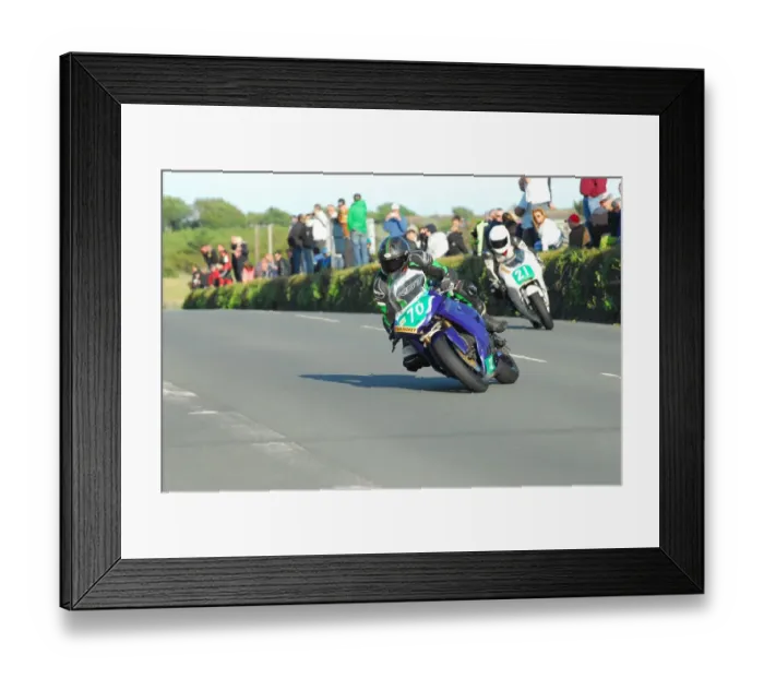 Framed Print : Derran Slous (Kawasaki) 2015 Southern 100 Framed Print : Derran Slous (Kawasaki) 2015 Southern 100