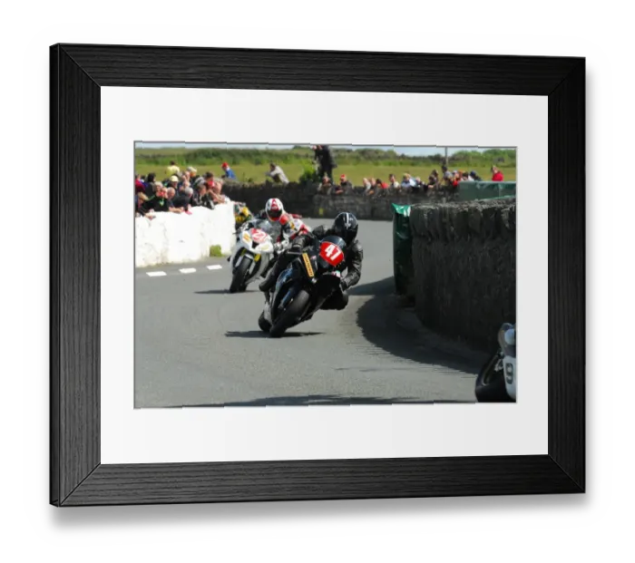 Framed Print : Mark Parrett (BMW) 2015 Southern 100 Framed Print : Mark Parrett (BMW) 2015 Southern 100