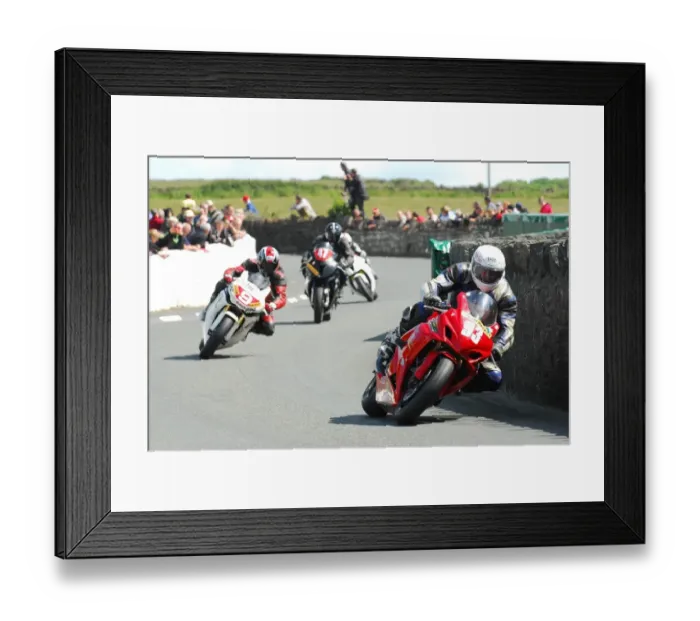 Framed Print : Paul Cranston (Honda) 2015 Southern 100 Framed Print : Paul Cranston (Honda) 2015 Southern 100