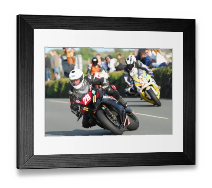 Framed Print : Paul Gartland (Kawasaki) 2015 Southern 100