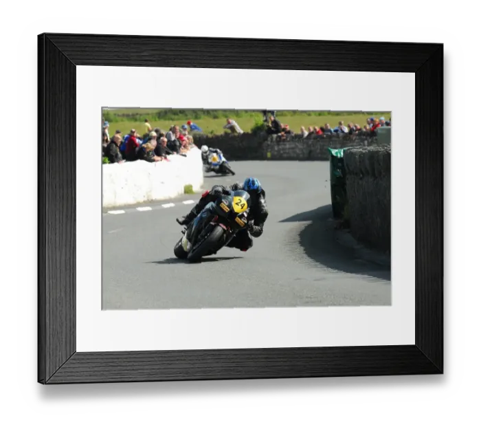 Framed Print : Billy Redmayne (Honda) 2015 Southern 100 Framed Print : Billy Redmayne (Honda) 2015 Southern 100