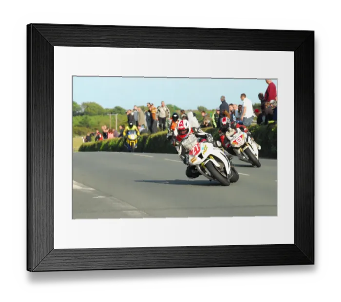 Framed Print : Dennis Booth (Kawasaki) 2015 Southern 100 Framed Print : Dennis Booth (Kawasaki) 2015 Southern 100
