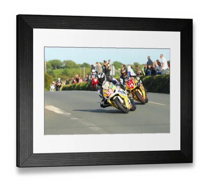 Framed Print : Callum Laidlaw (Suzuki) and Rob Hodson (PRF Suzuki) 2015 Southern 100 Framed Print : Callum Laidlaw (Suzuki) and Rob Hodson (PRF Suzuki) 2015 Southern 100