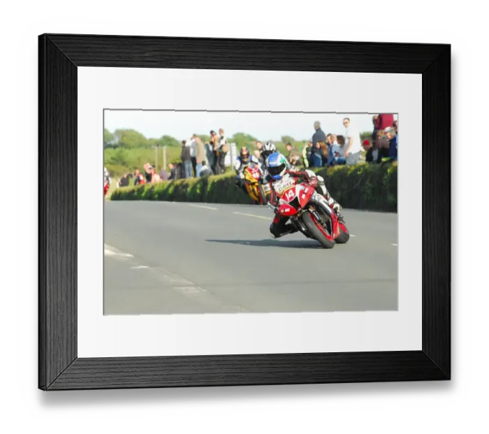 Framed Print : Si Fulton (Kawasaki) 2015 Southern 100 Framed Print : Si Fulton (Kawasaki) 2015 Southern 100