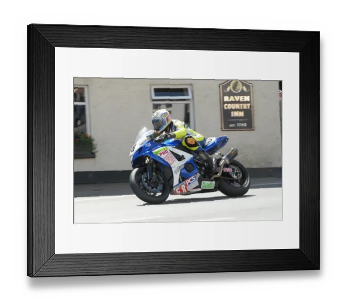 Framed Print : John Crellin (Suzuki) 2009 Superbike TT Framed Print : John Crellin (Suzuki) 2009 Superbike TT