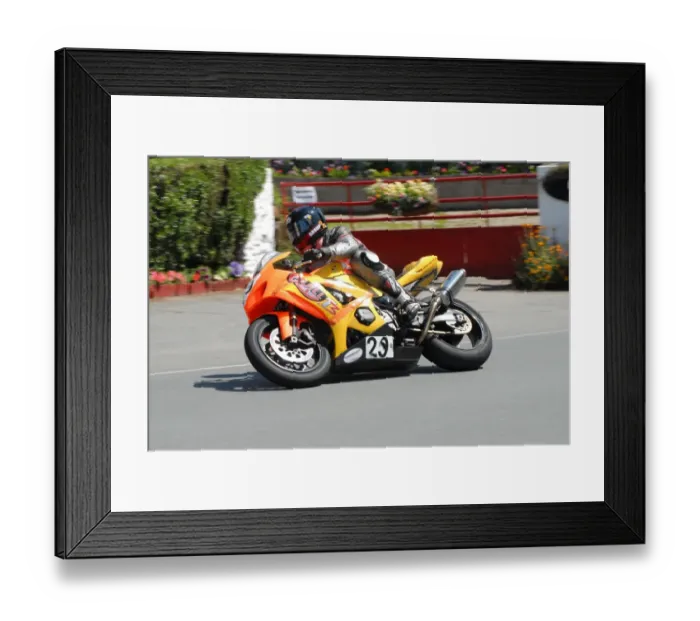Framed Print : Ian Mackman (Suzuki) 2008 Superbike TT Framed Print : Ian Mackman (Suzuki) 2008 Superbike TT