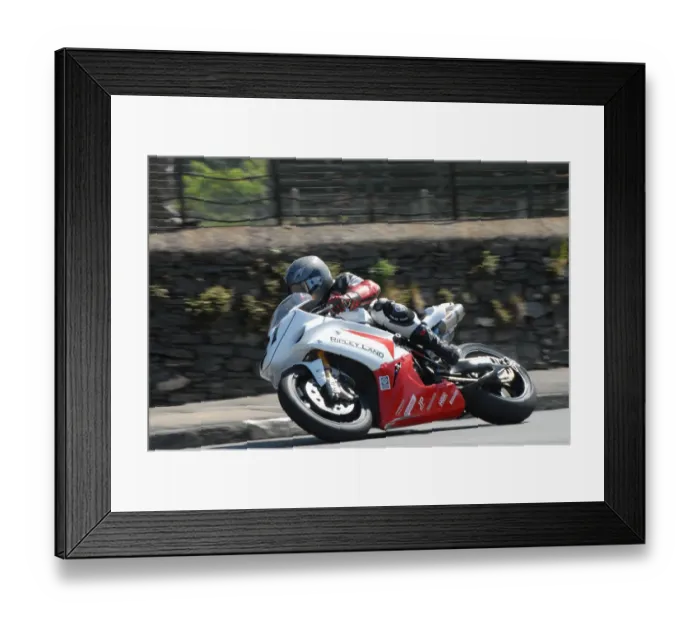 Framed Print : Mark Parrett (Yamaha) 2008 Superbike TT Framed Print : Mark Parrett (Yamaha) 2008 Superbike TT