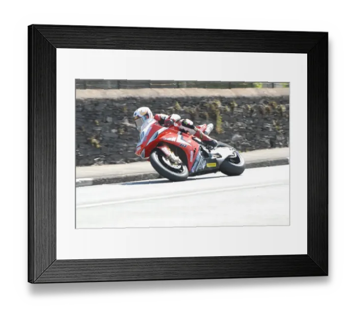Framed Print : Steve Plater (Yamaha) 2008 Superbike TT Framed Print : Steve Plater (Yamaha) 2008 Superbike TT
