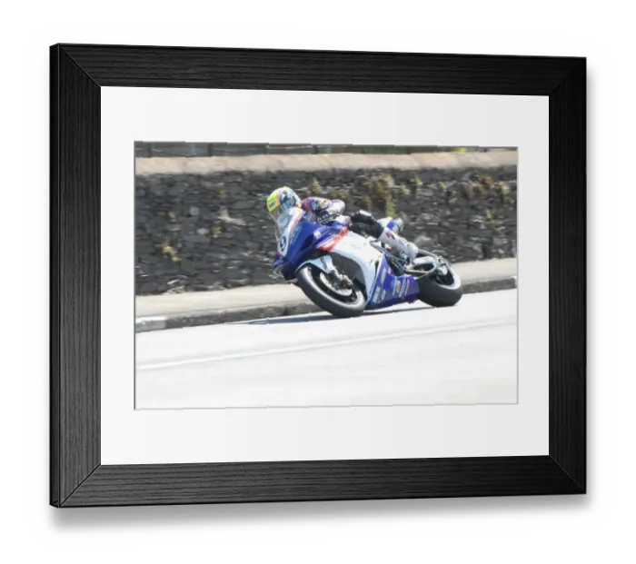Framed Print : Ian Lougher (Yamaha) 2008 Superbike TT