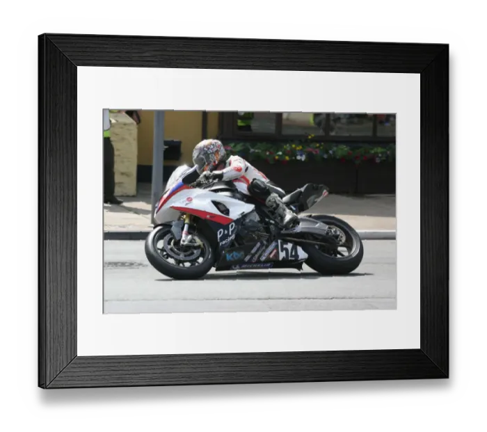 Framed Print : Hudson Kennaugh (BMW) 2010 Superstock TT Framed Print : Hudson Kennaugh (BMW) 2010 Superstock TT