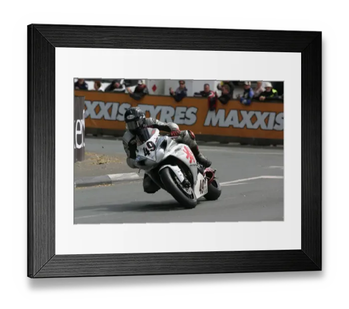 Framed Print : George Spence (Aprilia) 2010 Senior TT Framed Print : George Spence (Aprilia) 2010 Senior TT