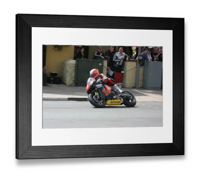Framed Print : Michael Rutter (Honda) 2010 Superstock TT Framed Print : Michael Rutter (Honda) 2010 Superstock TT
