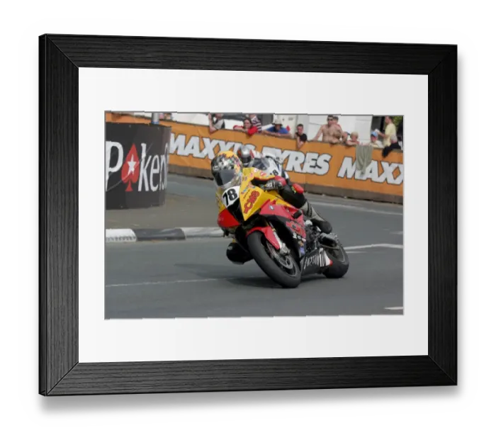 Framed Print : Maria Costello (BMW) 2010 Superbike TT Framed Print : Maria Costello (BMW) 2010 Superbike TT