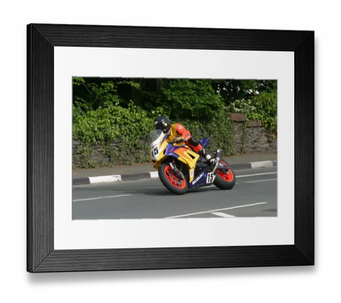 Framed Print : Carl Rennie (Suzuki) 2010 Superbike TT
