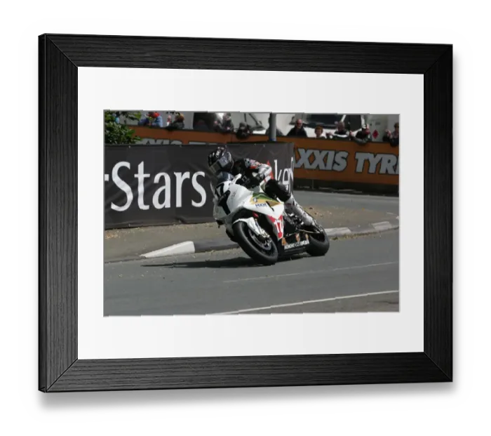 Framed Print : Mark Miller (BMW) 2010 Senior TT Framed Print : Mark Miller (BMW) 2010 Senior TT