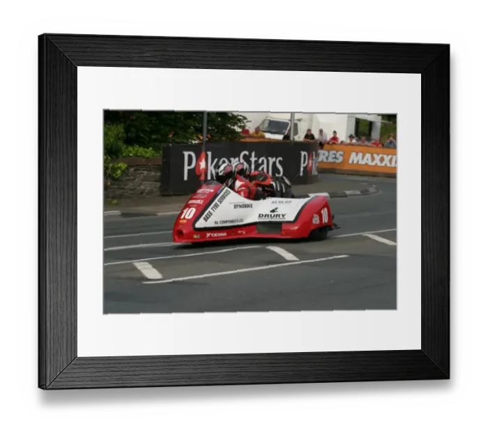 Framed Print : Gary Bryan & Gary Partridge (Baker Honda) 2010 Sidecar A TT Framed Print : Gary Bryan & Gary Partridge (Baker Honda) 2010 Sidecar A TT