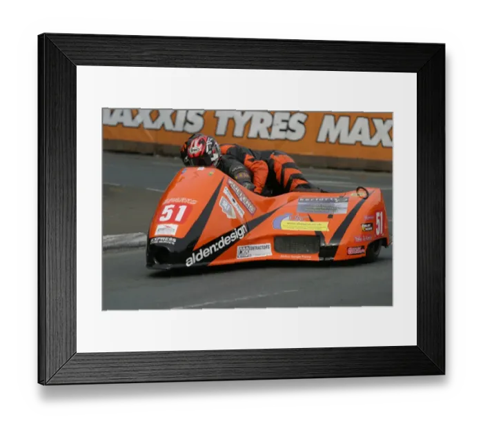 Framed Print : Matthew Dix & Julie Hanks-Elliott (Baker Honda) 2010 Sidecar A TT Framed Print : Matthew Dix & Julie Hanks-Elliott (Baker Honda) 2010 Sidecar A TT
