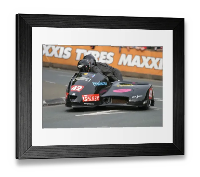 Framed Print : John Saunders & Loic Ansquer (MR Equipe Suzuki) 2010 Sidecar A TT Framed Print : John Saunders & Loic Ansquer (MR Equipe Suzuki) 2010 Sidecar A TT