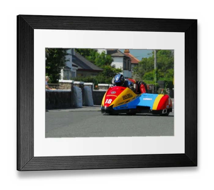 Framed Print : David Lillie & Ben Chandler (DMR Yamaha) 2013 Southern 100 Framed Print : David Lillie & Ben Chandler (DMR Yamaha) 2013 Southern 100